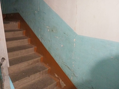 14 лет без ремонта. Жители пятиэтажки в Алапаевске призвали ЖЭК к ответу
