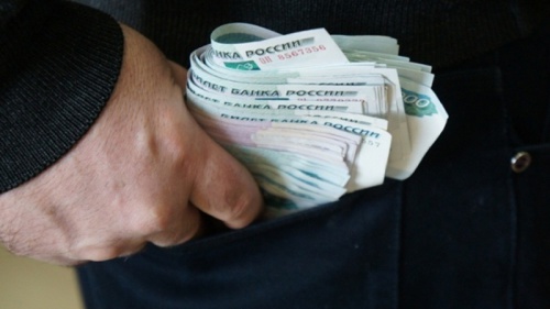 Руководитель ульяновского минсельхоза продолжал выплачивать зарплату бывшему сотруднику