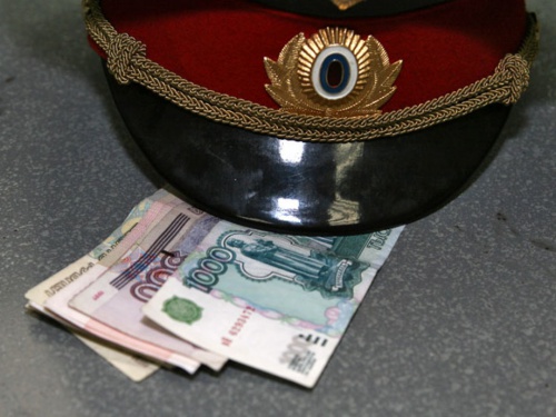 Сотрудник полиции в Татарстане потребовал 500 000 рублей за сокрытие информации