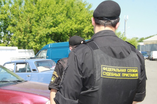В Чебоксарах во время проверки рынка приставы взыскали 283 тысячи рублей