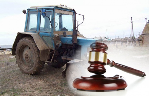 В Самарской области ресурсники отобрали у коммунальщиков трактор за долги