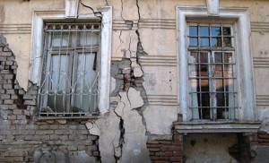 Жители липецкого села живут в аварийных домах по вине чиновников