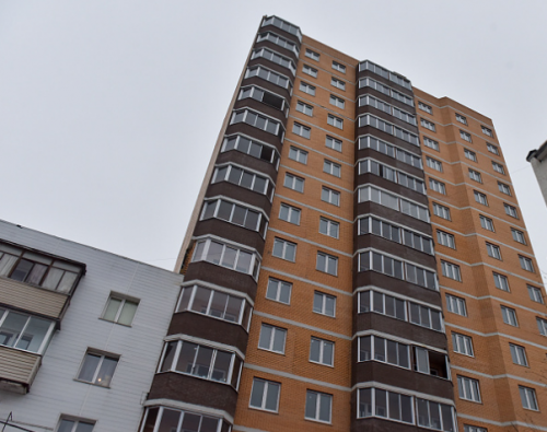 Третий год жители Звенигорода живут в недостроенной многоэтажке