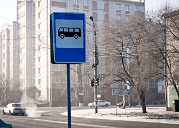Жители микрорайона в Петрозаводске, оставшиеся без автобуса, ездят на такси