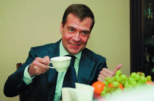 Медведевский «русиано» взорвал рунет