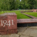Горожане заставили власти привести в порядок сквер с мемориалом советским военнопленным в Смоленске