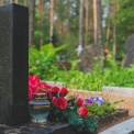 Как получить компенсацию за разрушенный памятник на кладбище: опыт жителя Смоленска