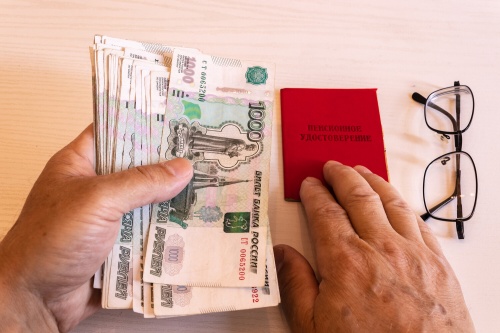 Потеряли стаж: Соцфонд в Кирове недоплатил пенсионерке 40 тысяч рублей Потеряли стаж: Соцфонд в Кирове недоплатил пенсионерке 40 тысяч рублей