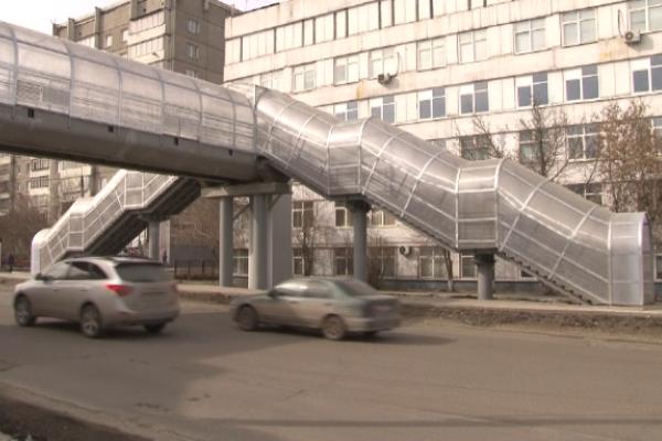В Иркутске Центр справедливости заставил чиновников включить лифты на надземном переходе В Иркутске Центр справедливости заставил чиновников включить лифты на надземном переходе