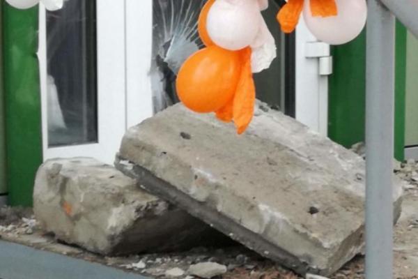 На Алтае осудят инженера ЖЭКа за обрушение фасада дома, убившего женщину На Алтае осудят инженера ЖЭКа за обрушение фасада дома, убившего женщину