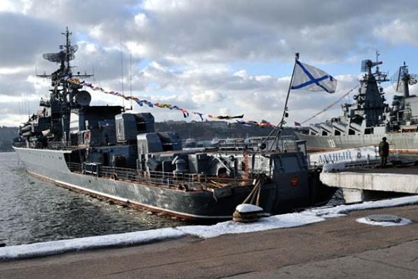 «Справедливая Россия» требует увольнять руководство госкомпаний за отказ работать в Крыму «Справедливая Россия» требует увольнять руководство госкомпаний за отказ работать в Крыму