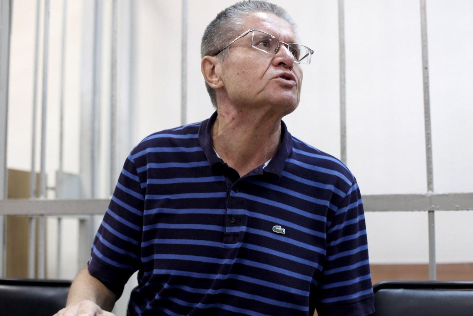 Улюкаеву дали 8 лет строгого режима Улюкаеву дали 8 лет строгого режима