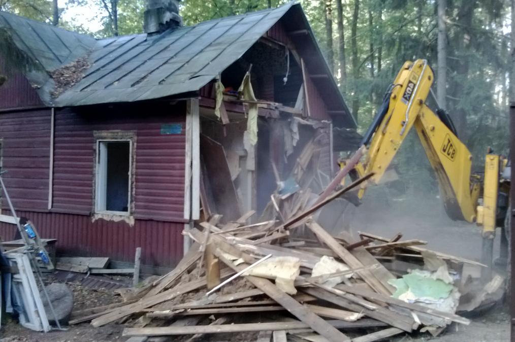 Газово-дачный конфликт: тамбовские справедливороссы предлагают государству компенсировать собственникам ущерб от сносимых дачных построек Газово-дачный конфликт: тамбовские справедливороссы предлагают государству компенсировать собственникам ущерб от сносимых дачных построек