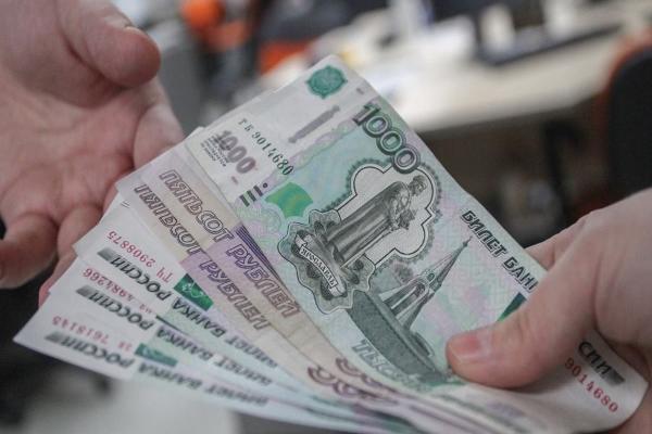 Последствия пенсионной реформы. Россияне кинулись забирать свои сбережения из банков Последствия пенсионной реформы. Россияне кинулись забирать свои сбережения из банков