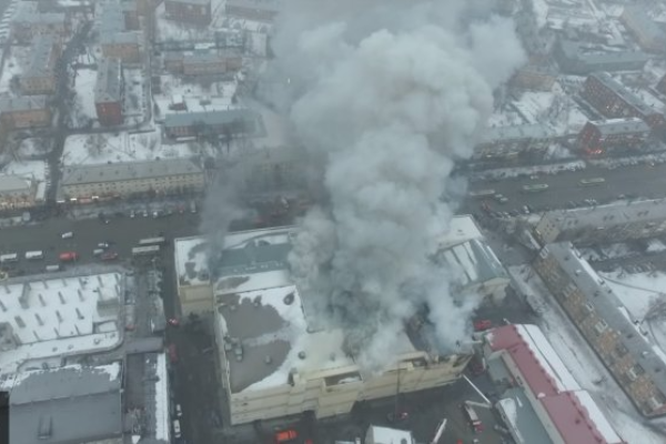 Трагедия в Кемерове случилась на фоне регулярных сообщений о проверках пожарной безопасности Трагедия в Кемерове случилась на фоне регулярных сообщений о проверках пожарной безопасности