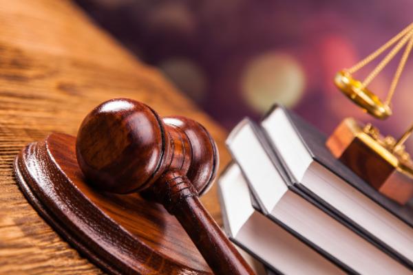 Чиновники Кемерова заставили вдову ветерана Великой Отечественной 10 лет судиться за положенную ей квартиру Чиновники Кемерова заставили вдову ветерана Великой Отечественной 10 лет судиться за положенную ей квартиру