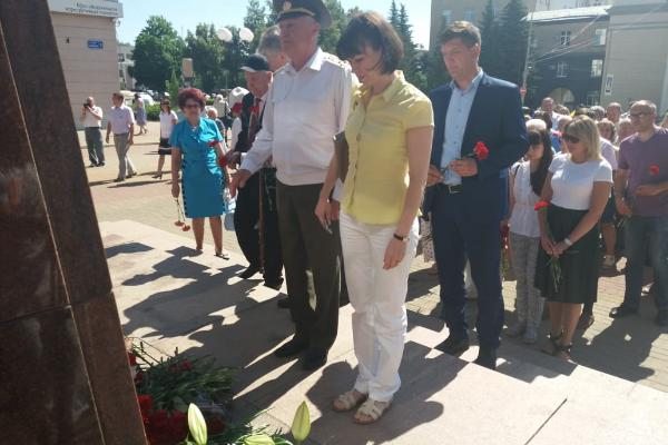 Справедливороссы Орла почтили память погибших в Великой Отечественной войне Справедливороссы Орла почтили память погибших в Великой Отечественной войне