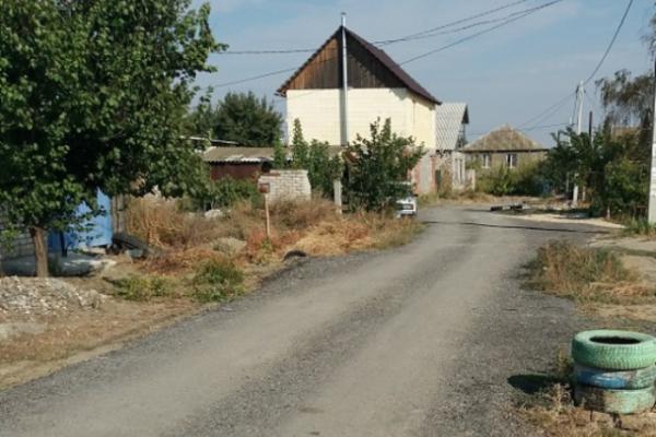 Центр справедливости добился строительства дороги в частном секторе Волгограда Центр справедливости добился строительства дороги в частном секторе Волгограда