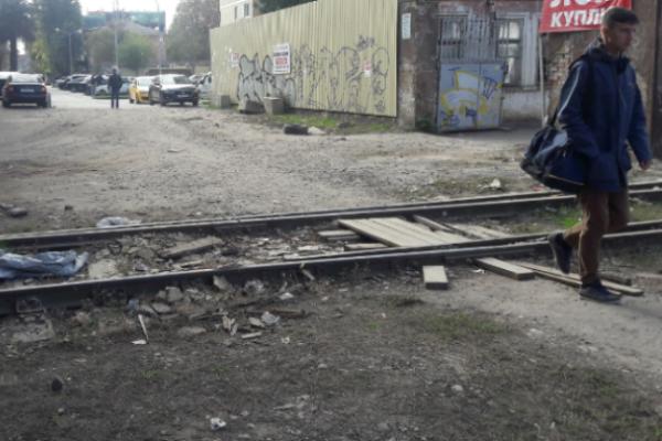 В Краснодаре Центр справедливости добился ремонта железнодорожного перехода В Краснодаре Центр справедливости добился ремонта железнодорожного перехода